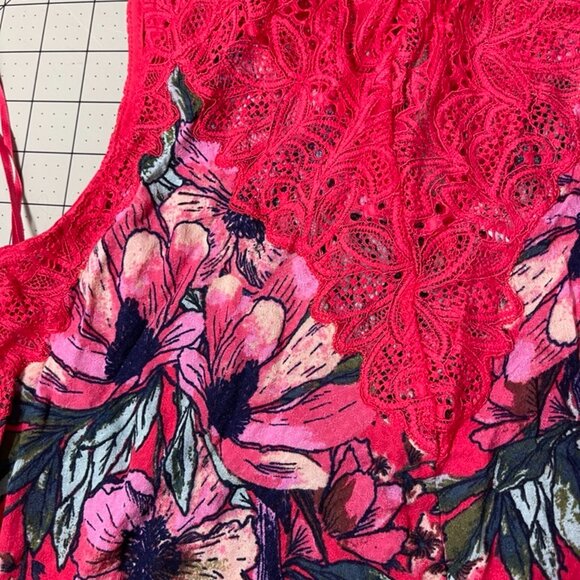 EUC Women's Free People Intimates Red Lace Floral Sleeveless Mini Dress Size XS - Picture 3 of 7